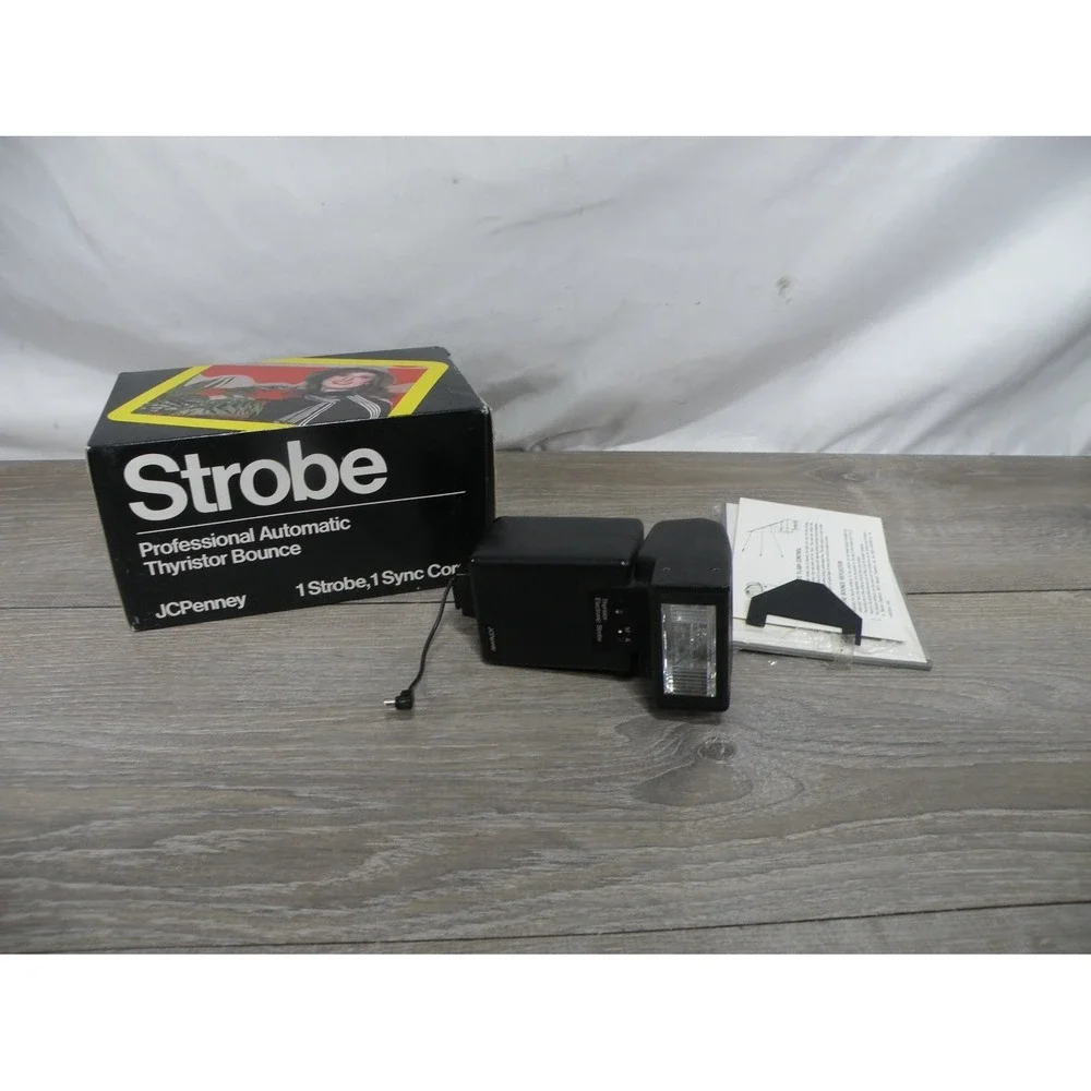 JCPenney Professional Automatic Thyristor Bounce Strobe Flash w/ Box Manual